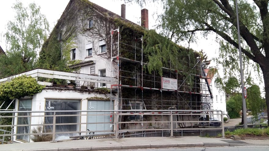 Umnutzung eines 600qm Wohn-und Geschäftshauses 