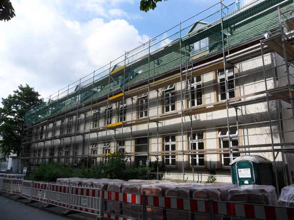 eingerüstete Fassade