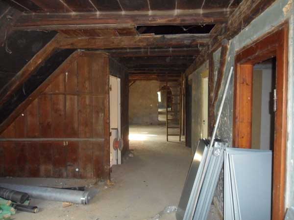 Dachgeschoss Zustand alt