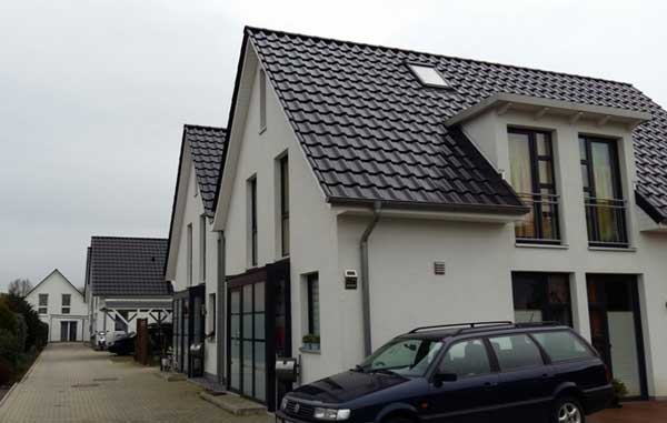 fertiggestellte Doppelhaushälften