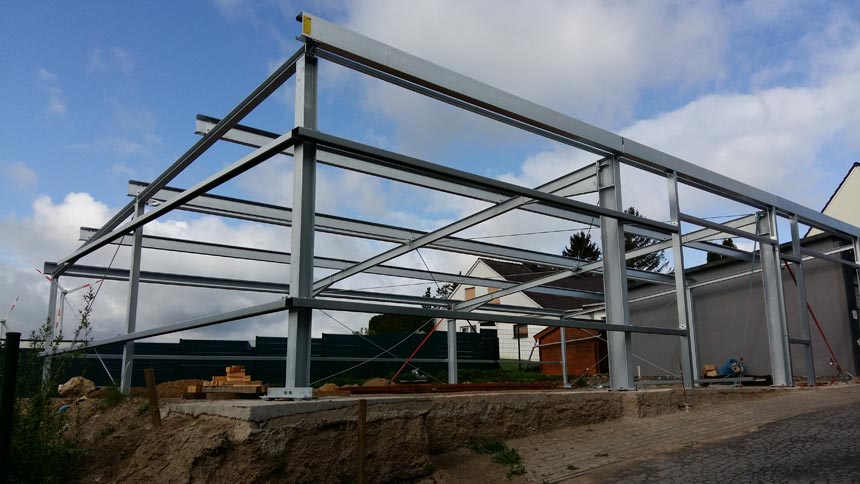 Neubau einer gewerblich genutzten Halle in Lage / Lippe